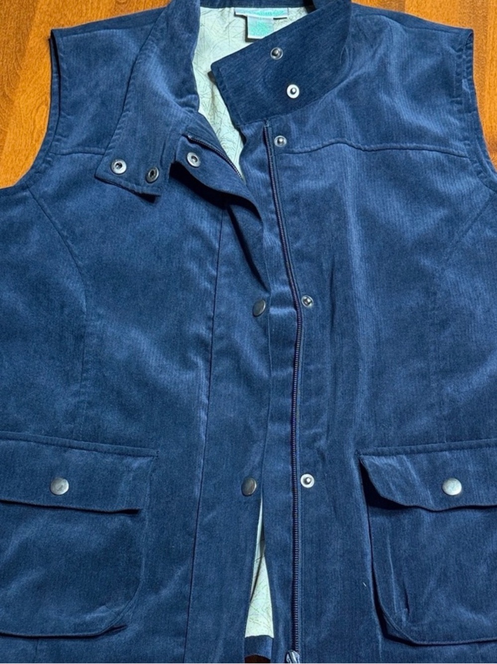 Magellan Santa Barber Outdoors Navy Size Medium Vest with Map Print inside